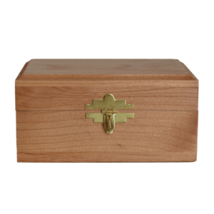 Alder (Hinged lid, includes a lock with a key)